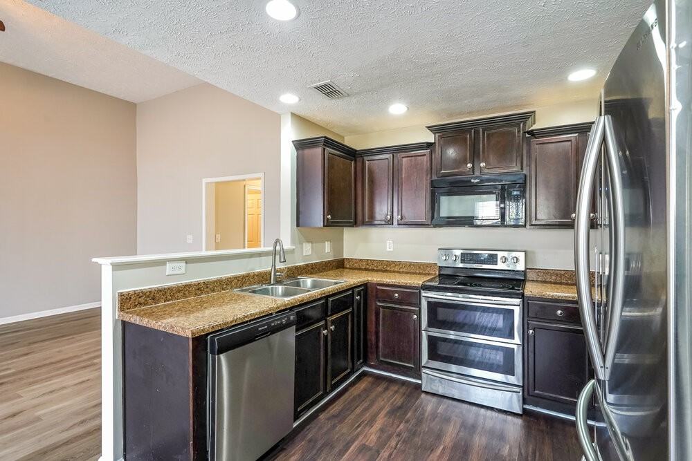 1713 Porchrest Way - Photo 7 of 17