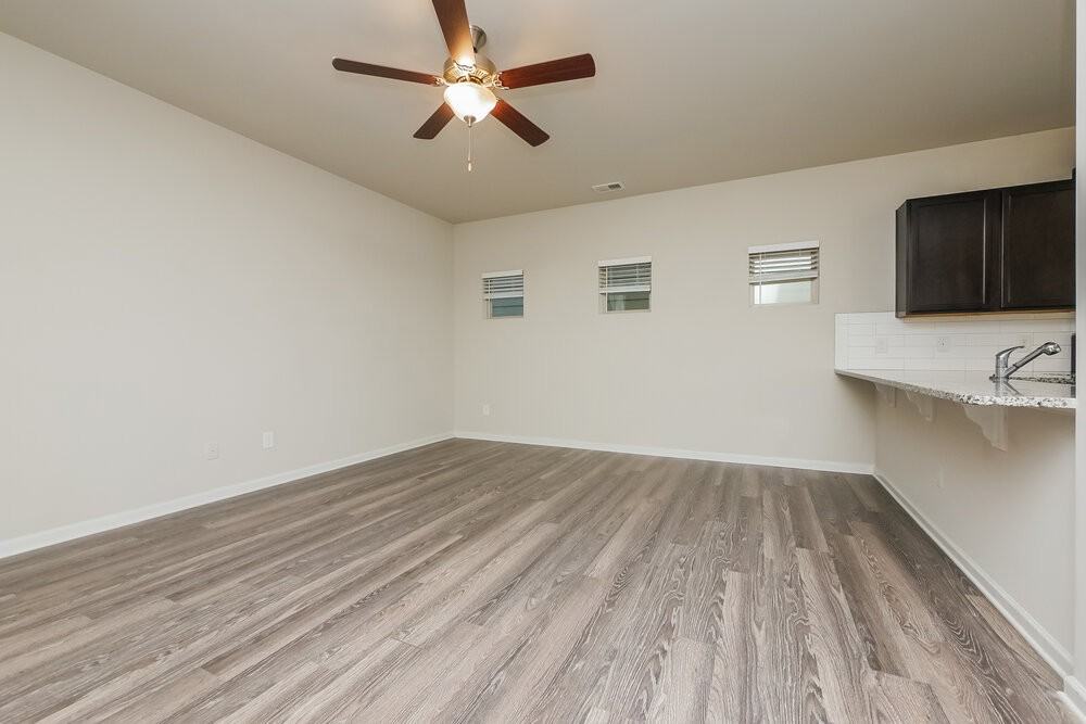 143 Preserve Dr - Photo 4 of 17