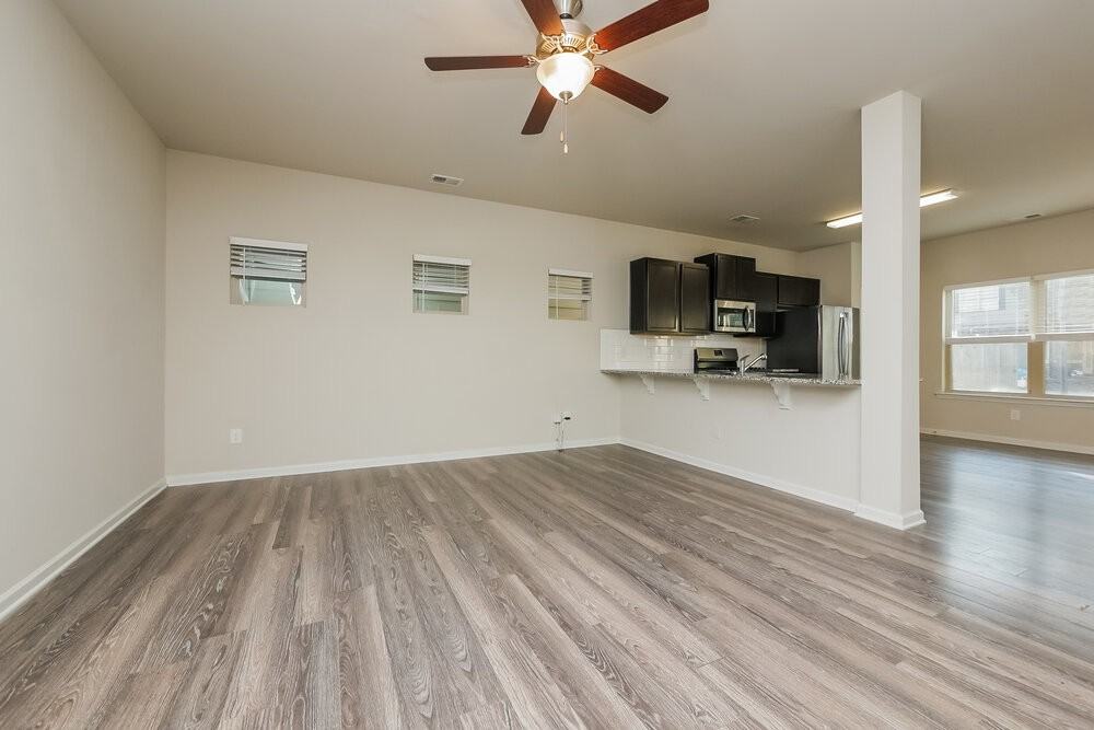 143 Preserve Dr - Photo 5 of 17