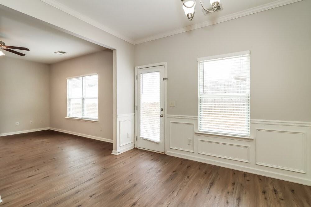539 Hill Crest Cir - Photo 6 of 17