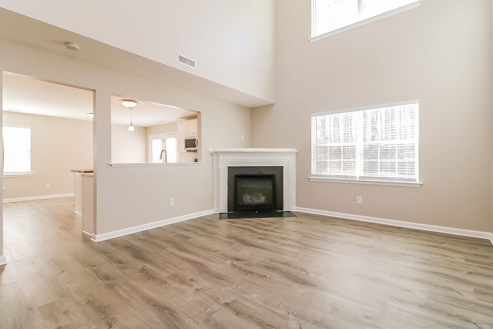 1421 Cairo Way - Photo 5 of 17