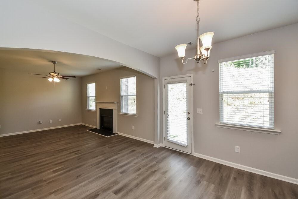 30 Calm Waters Ave - Photo 4 of 17