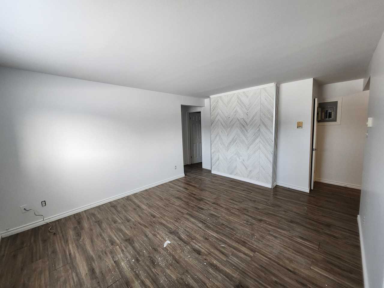 522 Bonita Ave #4 - Photo 7 of 17