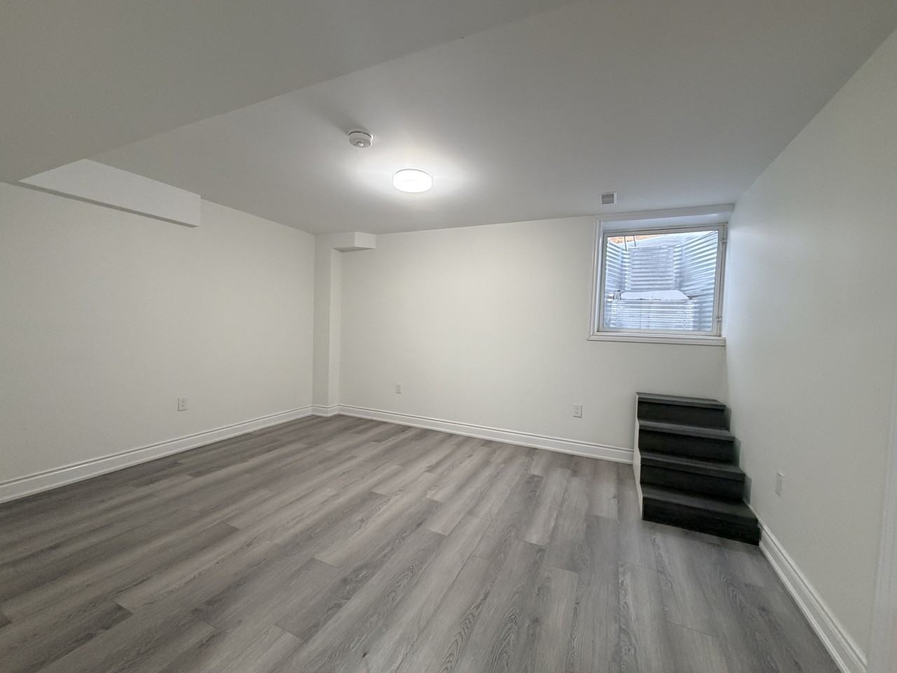 15 Knotty Pine Avenue - Photo 4 of 15