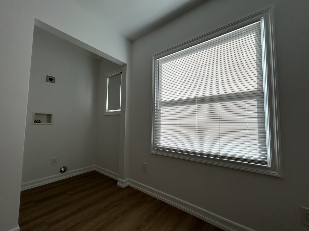 1533 Freeman Ave #NA - Photo 5 of 10