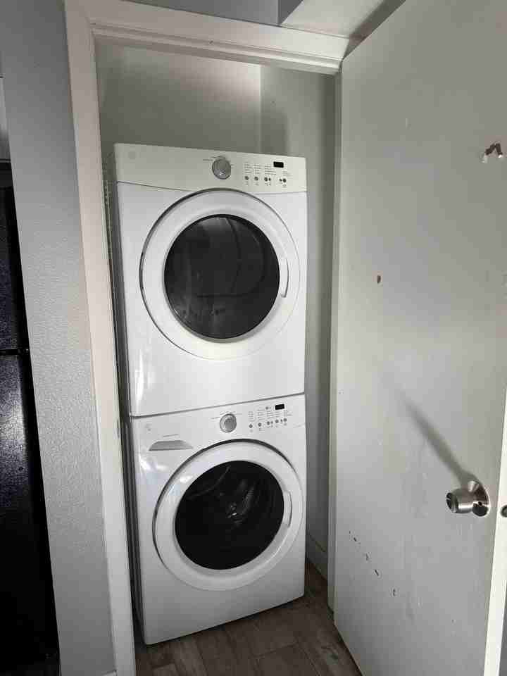 1222 E Waterside Cv #12 - Photo 6 of 26