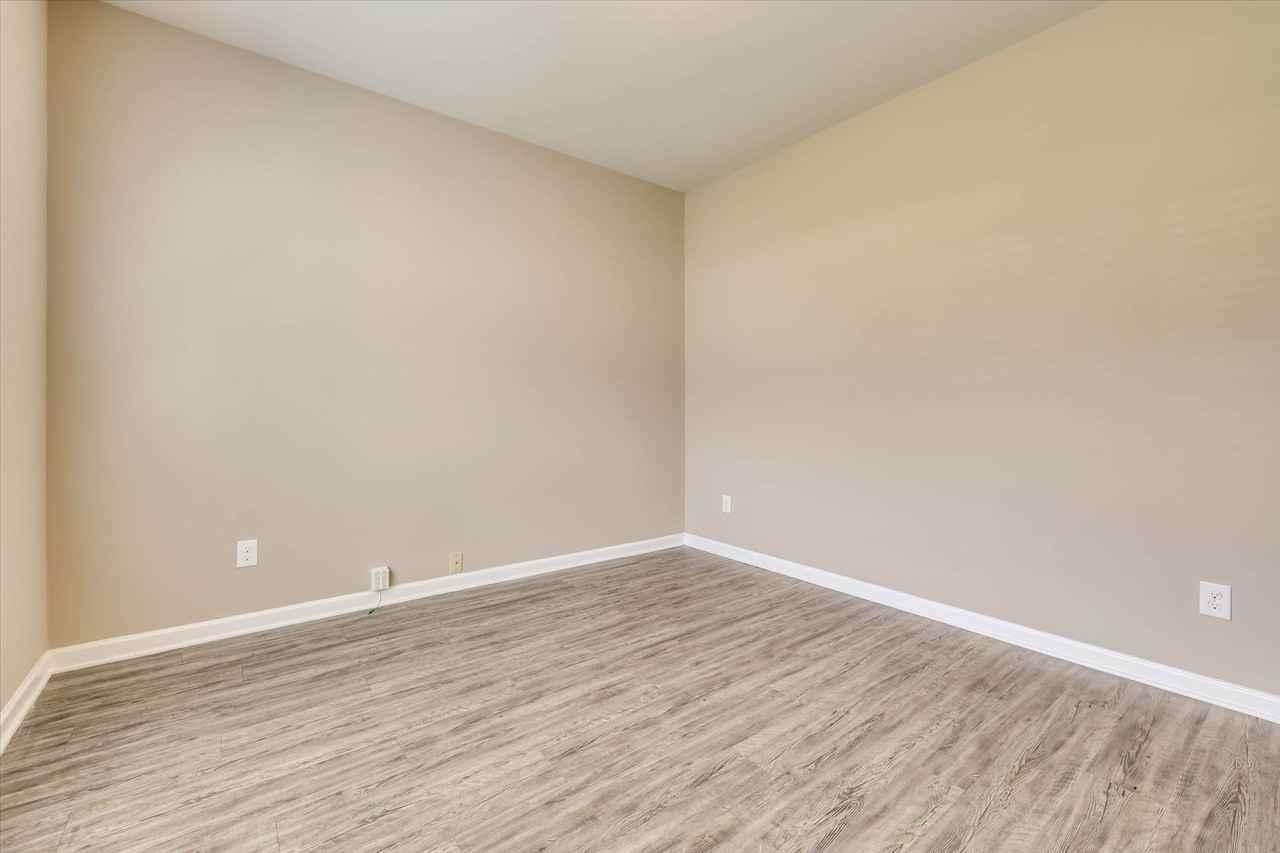 5054 Vine Ln #1 - Photo 7 of 50