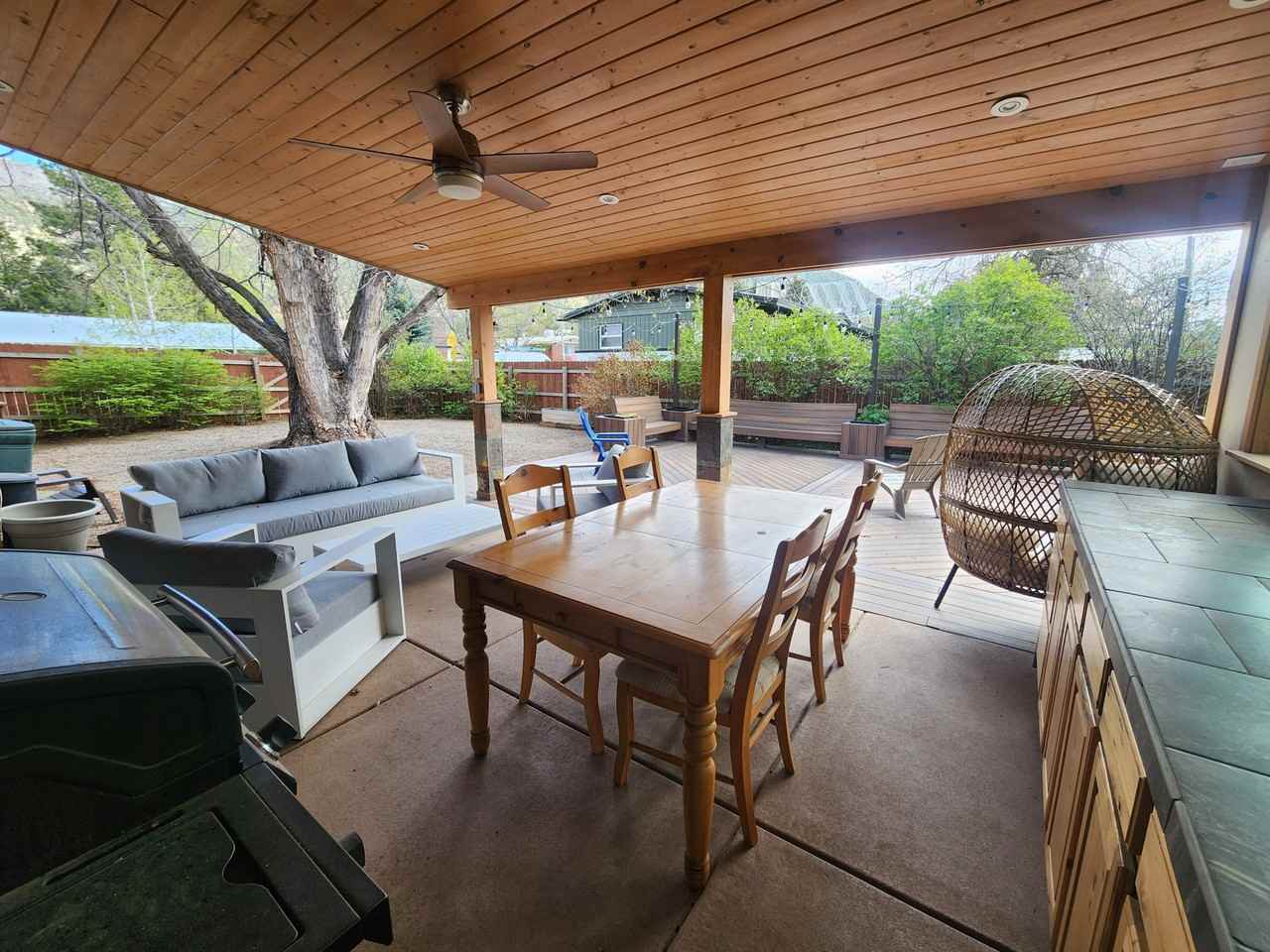 322 Park Dr #1 - Photo 5 of 50