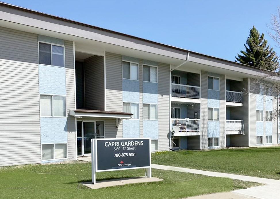 Capri Gardens - Photo 2 of 6