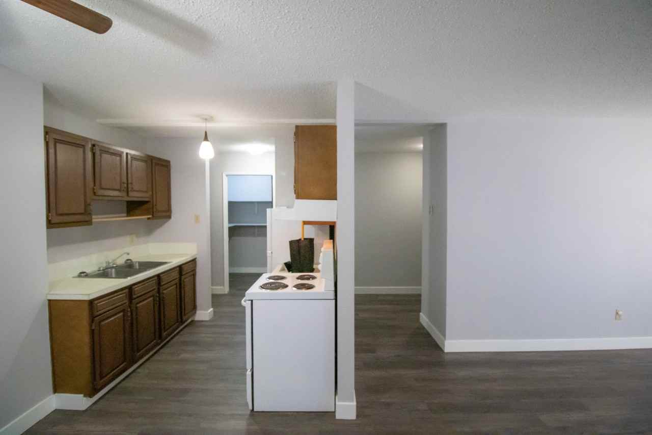 Sandalwood Place - Photo 6 of 19