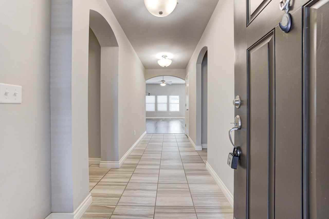 806 Barbaroot Dr #1 - Photo 3 of 15