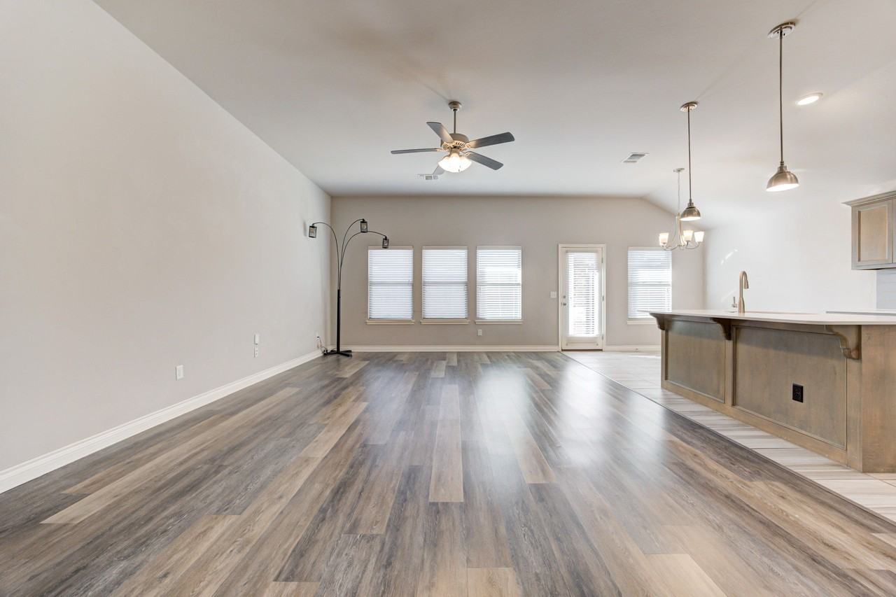 806 Barbaroot Dr #1 - Photo 4 of 15