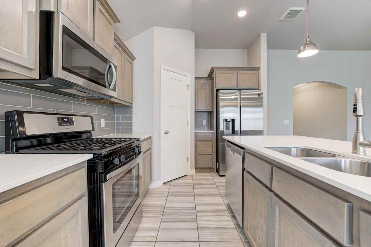 806 Barbaroot Dr #1 - Photo 6 of 15