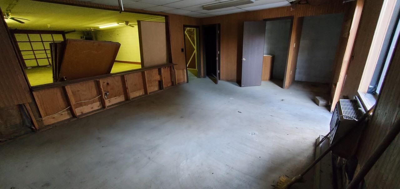 2270 Harper Road - C3rd storage are with garage door and office #C - Photo 3 of 12