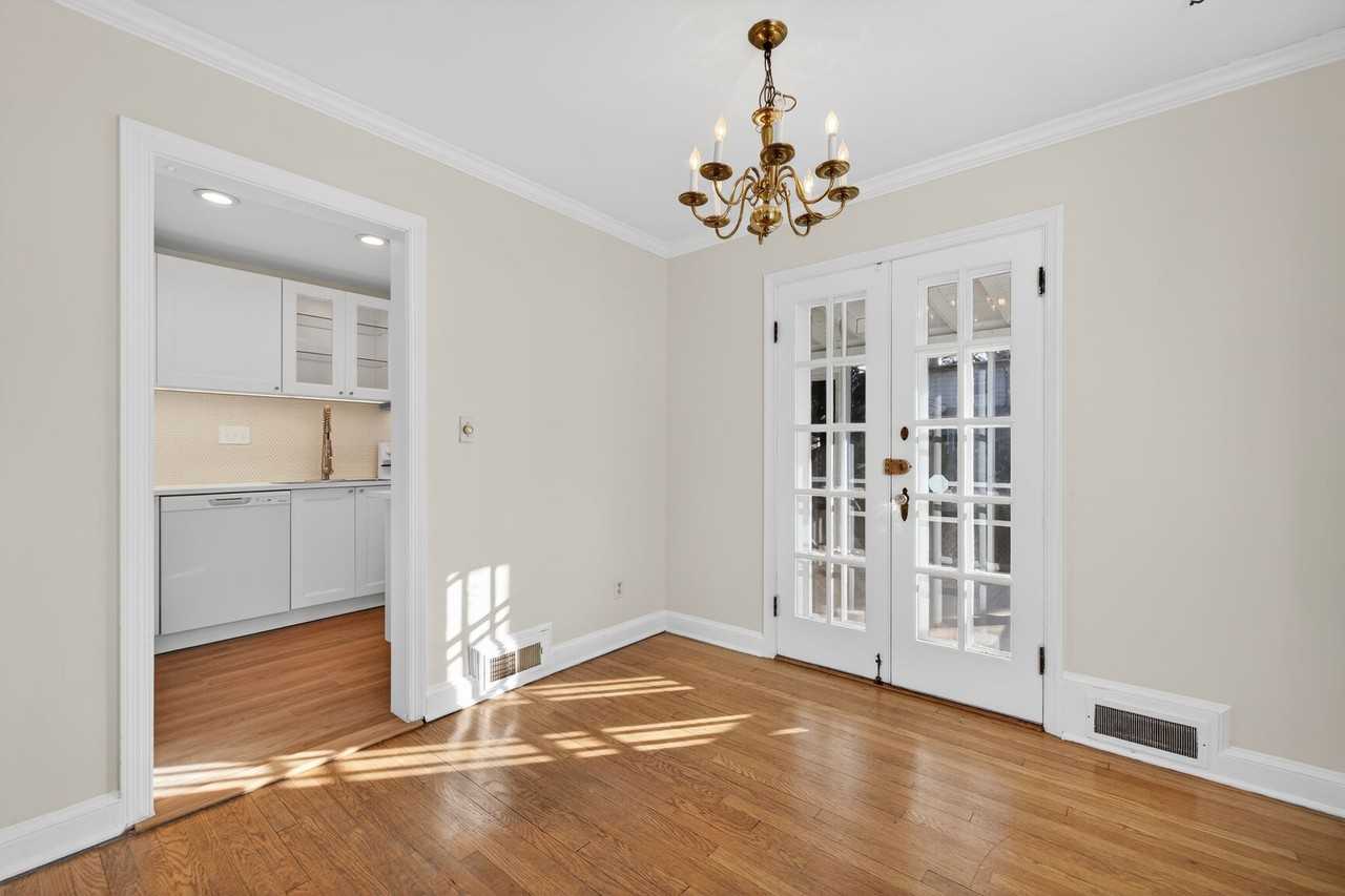 4556 S Chelsea Ln #1 - Photo 7 of 24