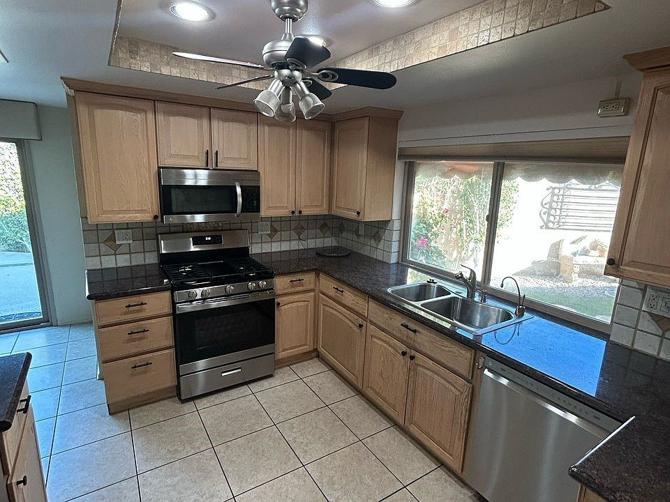 44249 Portofino Ct #SFR - Photo 7 of 28