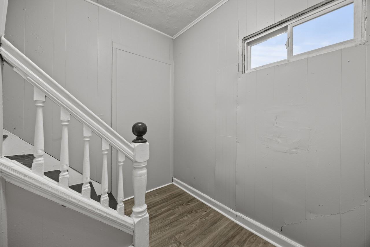 1361 North Avenue - 1 #1 - Photo 4 of 12