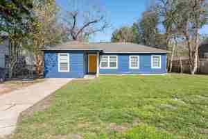 featured image of 5825 Southurst St #H