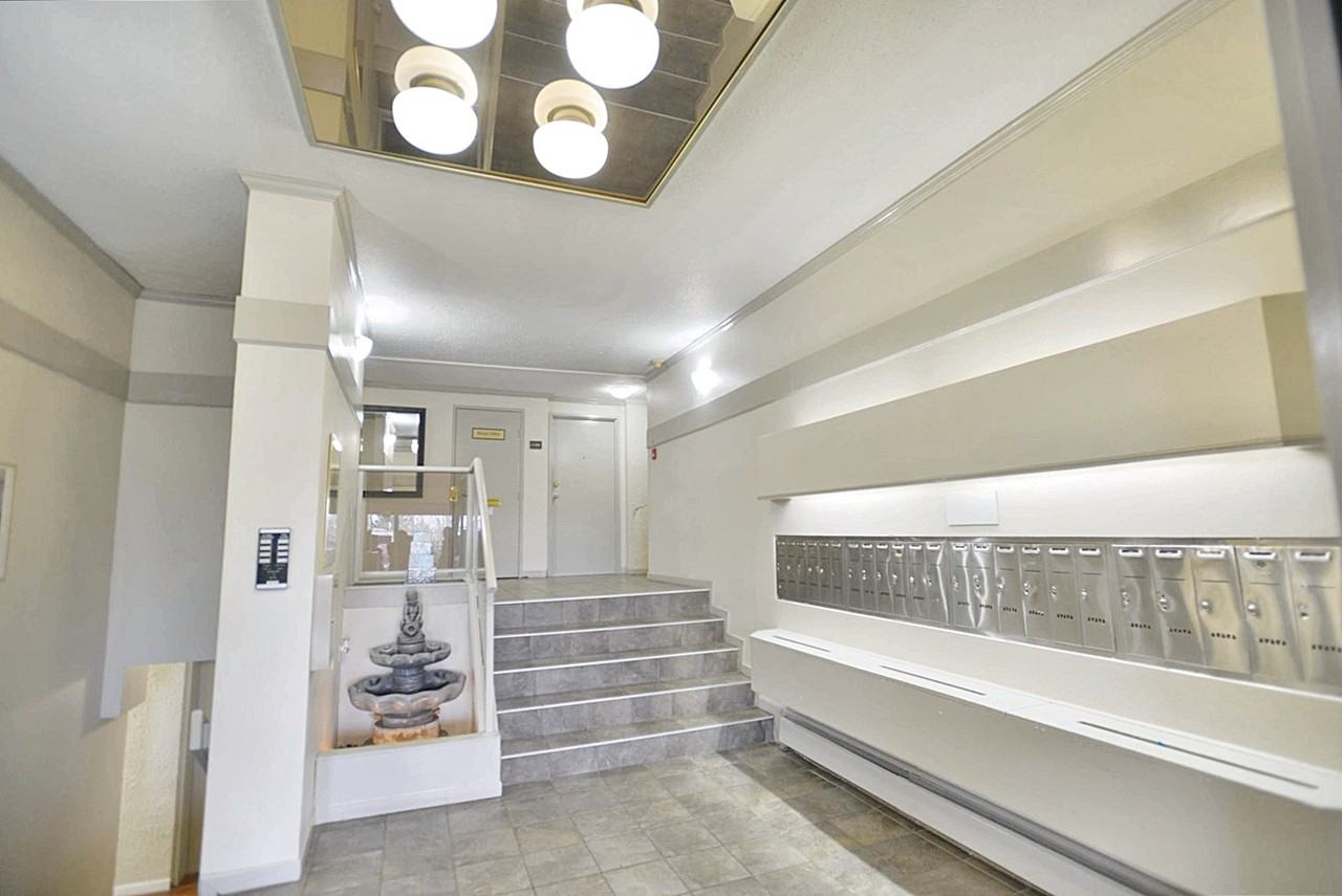 Tiffany Place - Photo 6 of 11