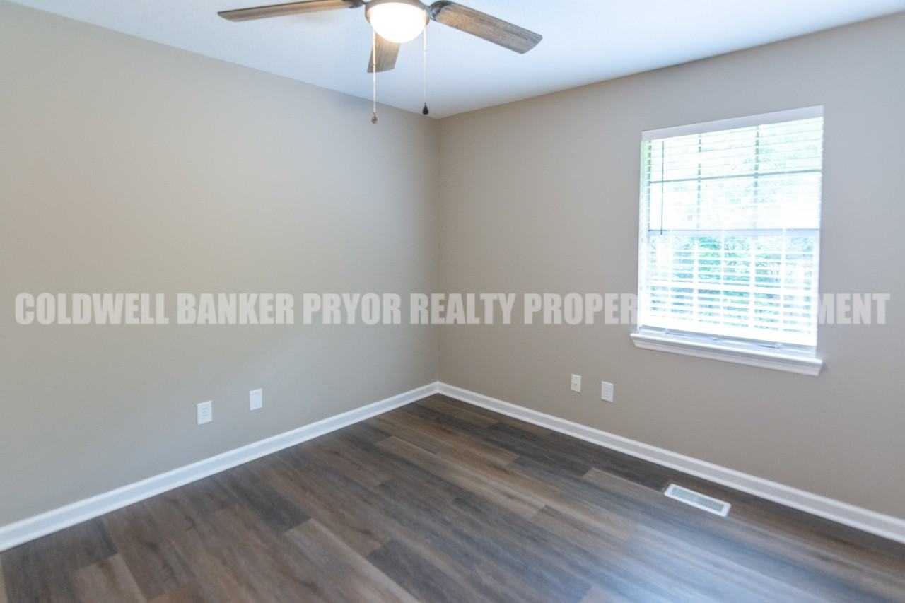 5722 Moody Sawyer Rd #B - Photo 4 of 17