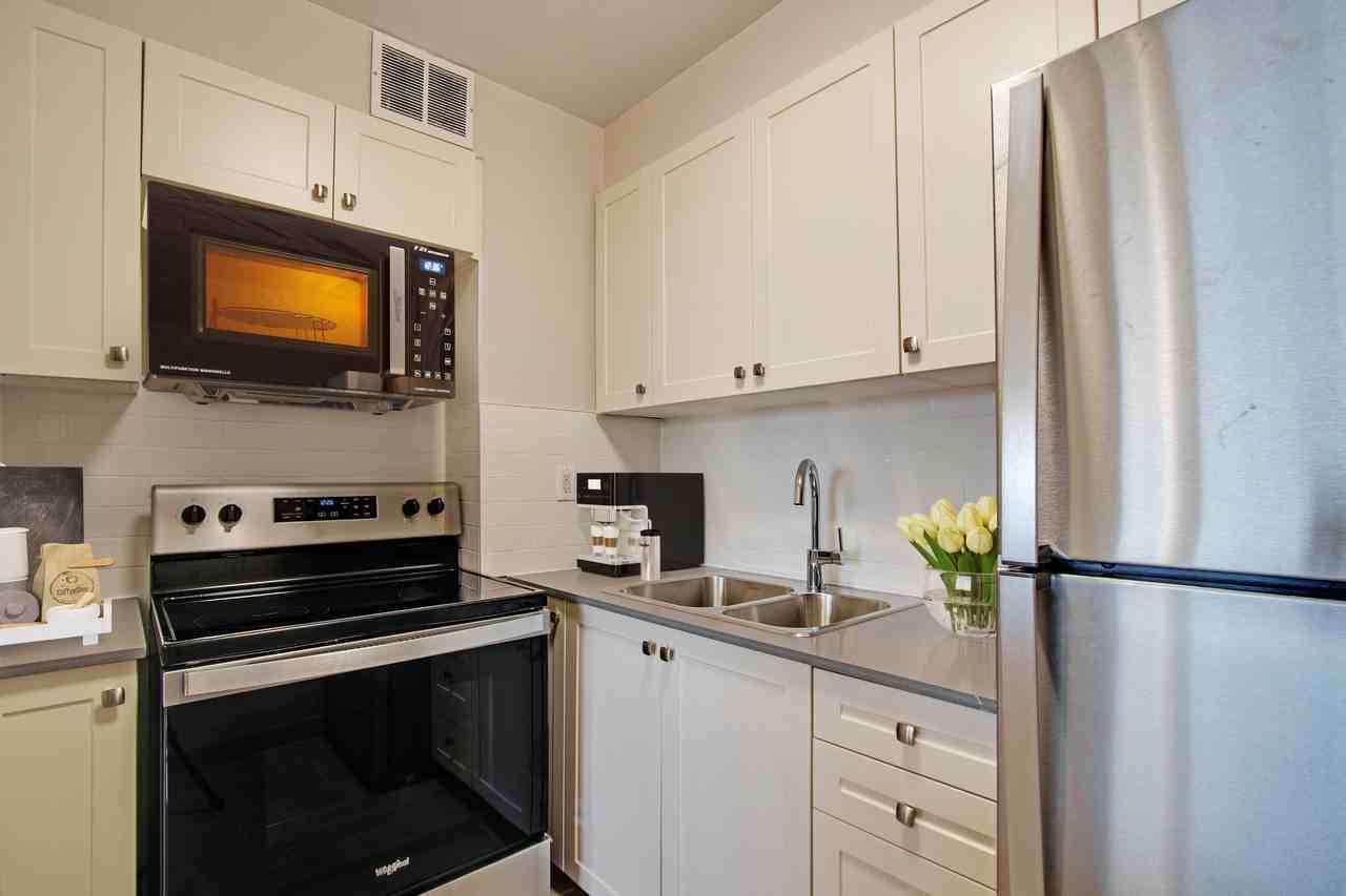 Godstone Place - Photo 2 of 9