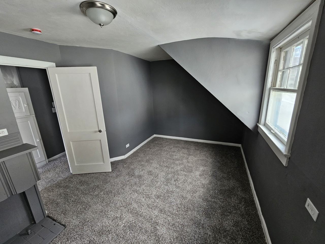 2818 E 127th St #2 - Photo 7 of 17