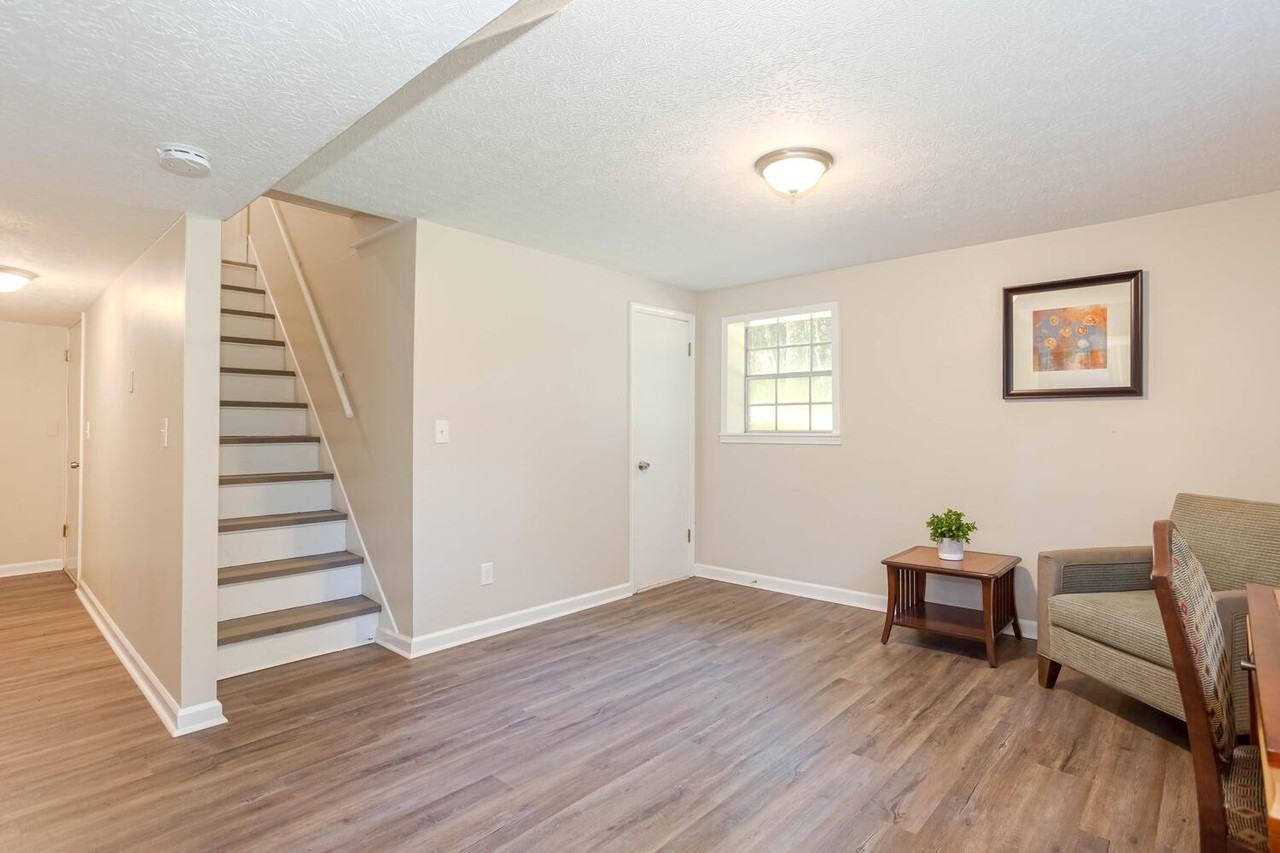 3959 Wedgewood Dr #5 - Photo 2 of 7