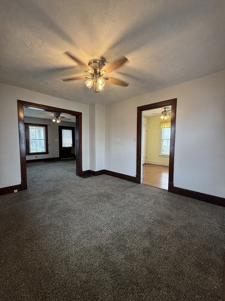 3221 Wayne Ave #1 - Photo 5 of 15