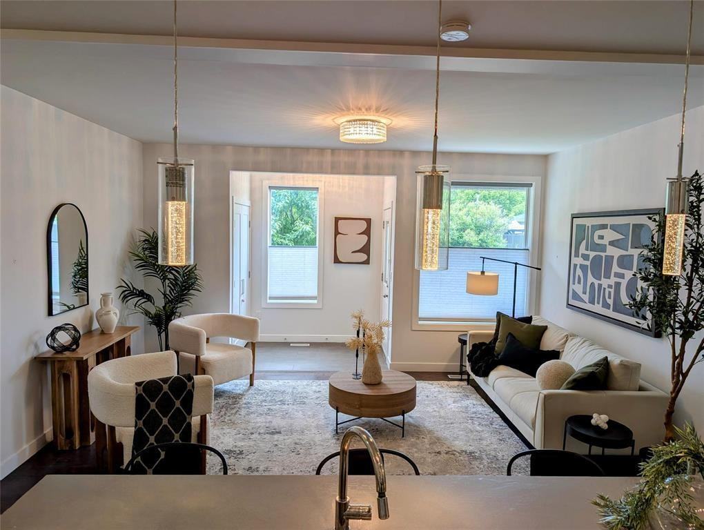 645 Kingsbury Ave #2 - Photo 3 of 11