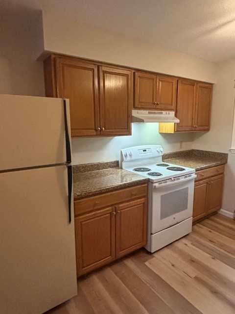 46 Kendra Rd #C - Photo 5 of 14