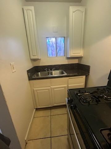 427 E Acacia St #A - Photo 7 of 15