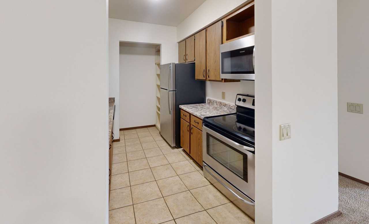 High Point Commons Apartments - Photo 4 of 14