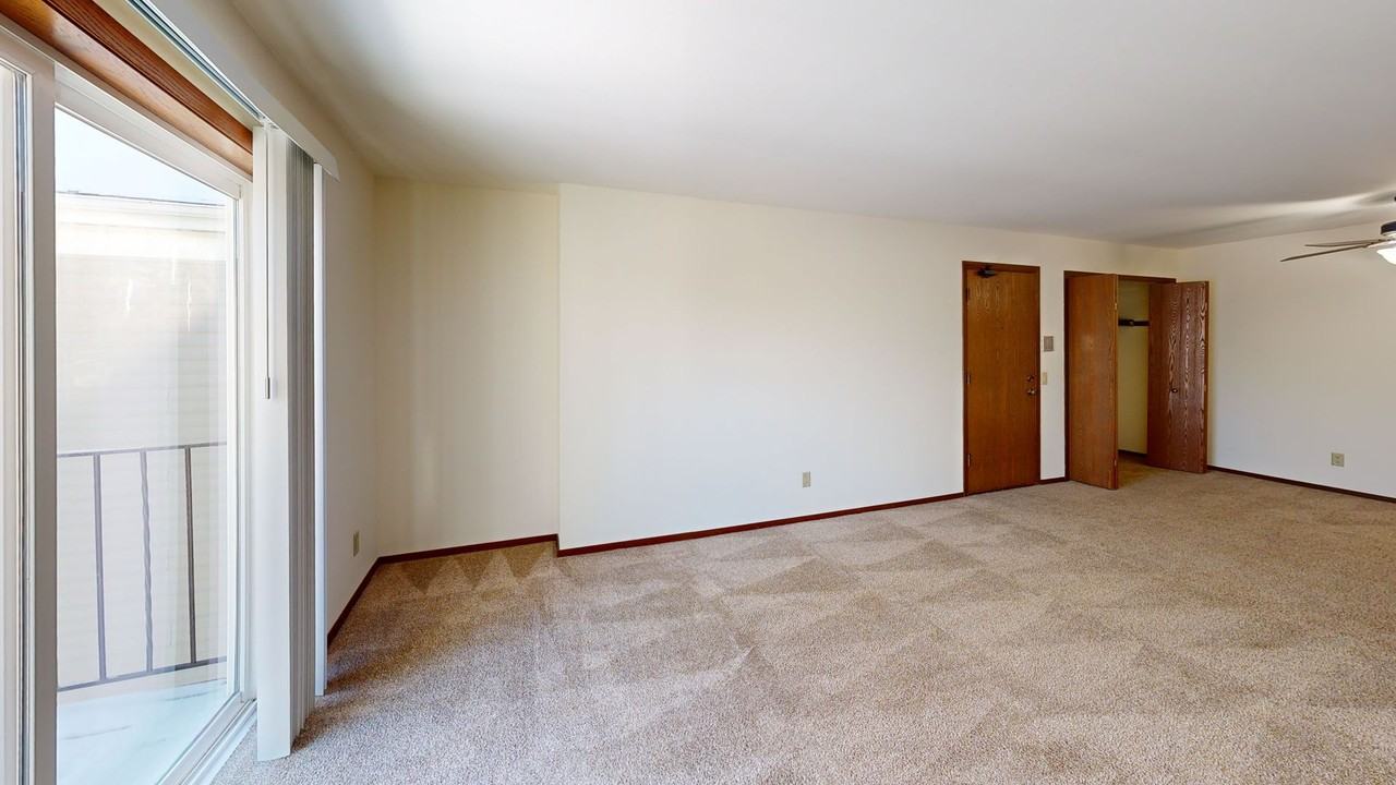 High Point Commons Apartments - Photo 6 of 14