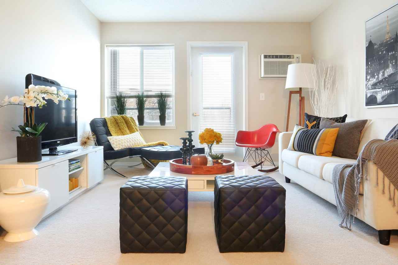 Kenwood Court - Photo 2 of 24