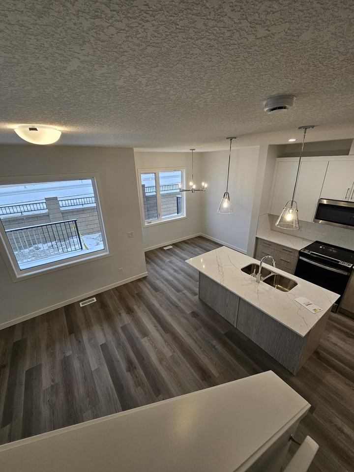 25 Evanscrest Mews Nw - Photo 4 of 50