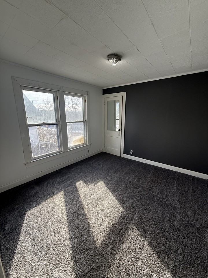 2 Columbia Drive #1 - Photo 4 of 10