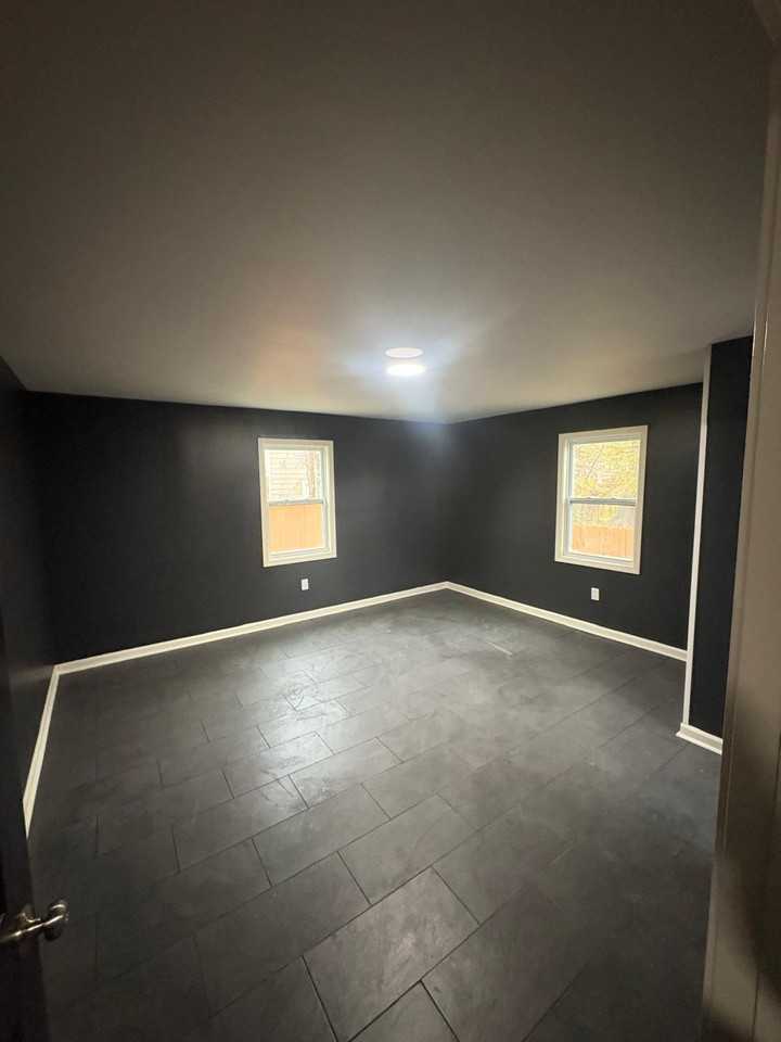 1009 Cella St #1 - Photo 5 of 8