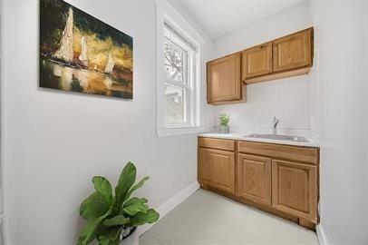 47 Morris St #3 - Photo 4 of 9