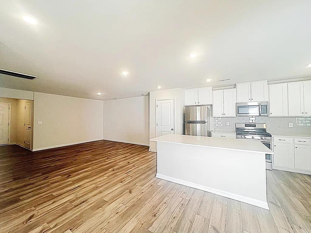 922 Powder Creek Drive - 1 #1 - Photo 3 of 20