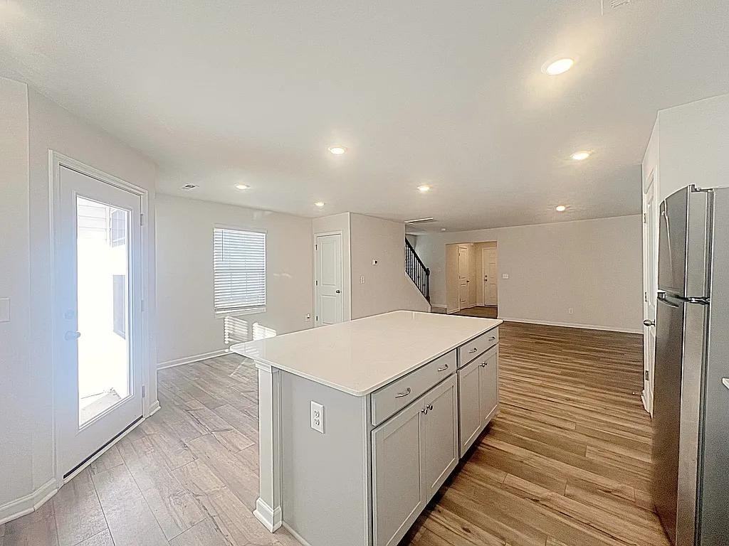 922 Powder Creek Drive - 1 #1 - Photo 7 of 20