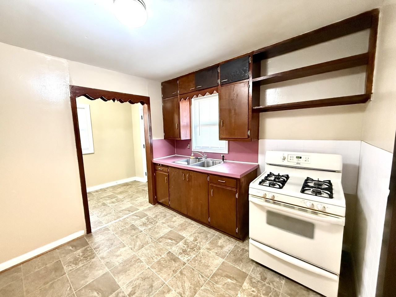 306 N Neshoba St #1 - Photo 2 of 11