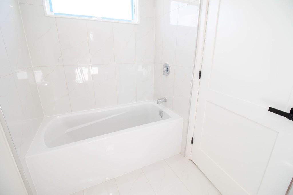 21 Seventh St - Photo 5 of 16