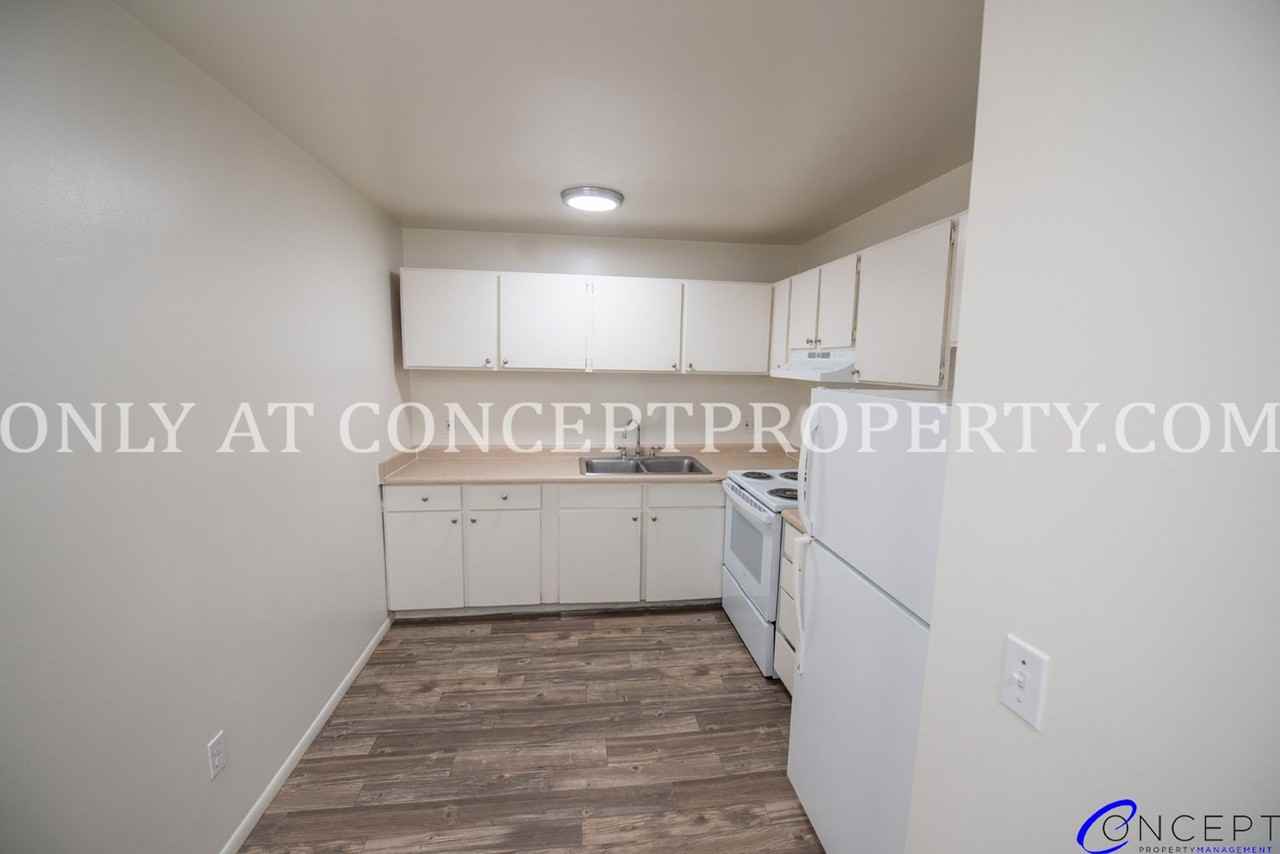 555 East 700 South - Photo 7 of 50