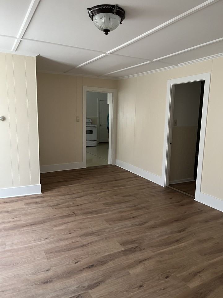 22 Ticonic St #2 - Photo 7 of 10