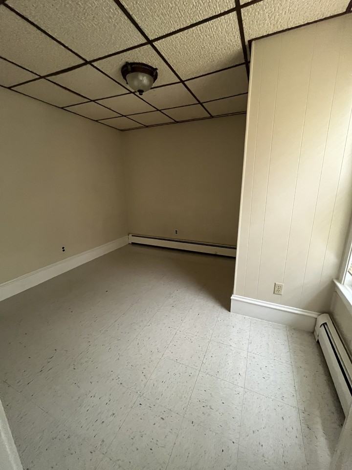 23 Maple St #2 - Photo 5 of 8