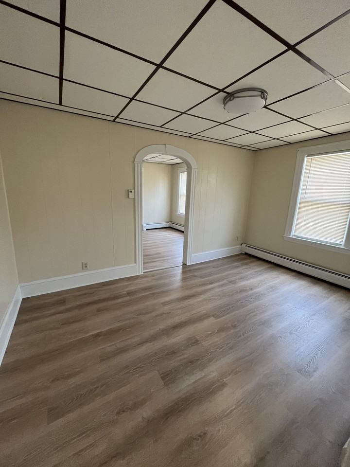 34 Maple St #1 - Photo 4 of 7