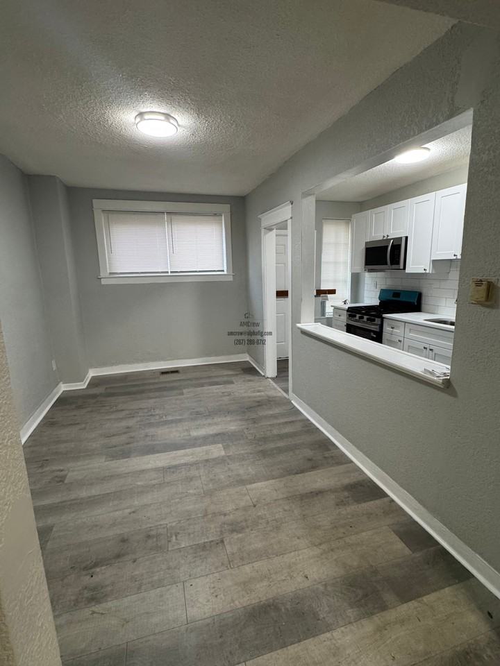 5563 Matthews St #1 - Photo 2 of 10