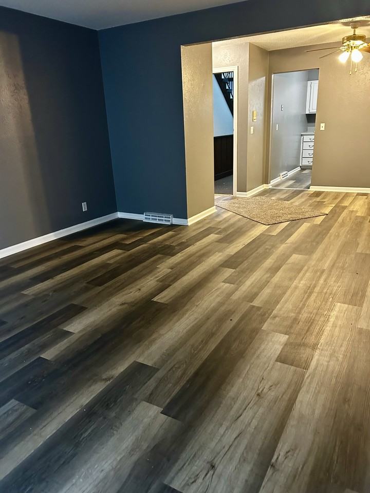 5560 Cresthaven Ln #A - Photo 6 of 13