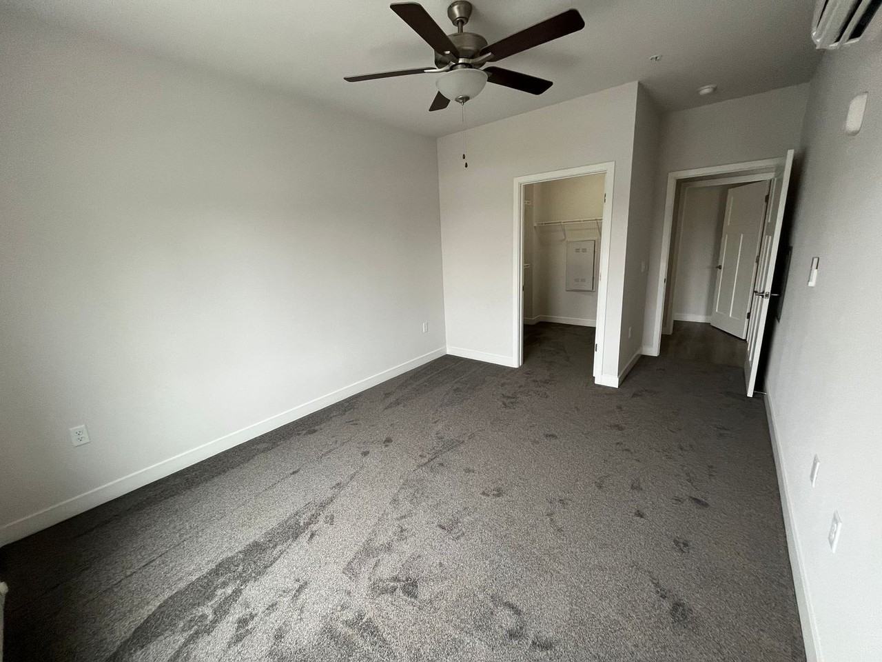 Cottage Grove Commons: 1400 N Windsor - Photo 6 of 47