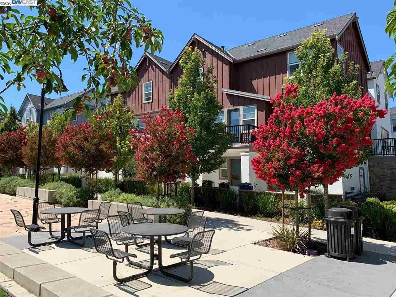 3808 Camino Loop - 1 #1 - Photo 2 of 42